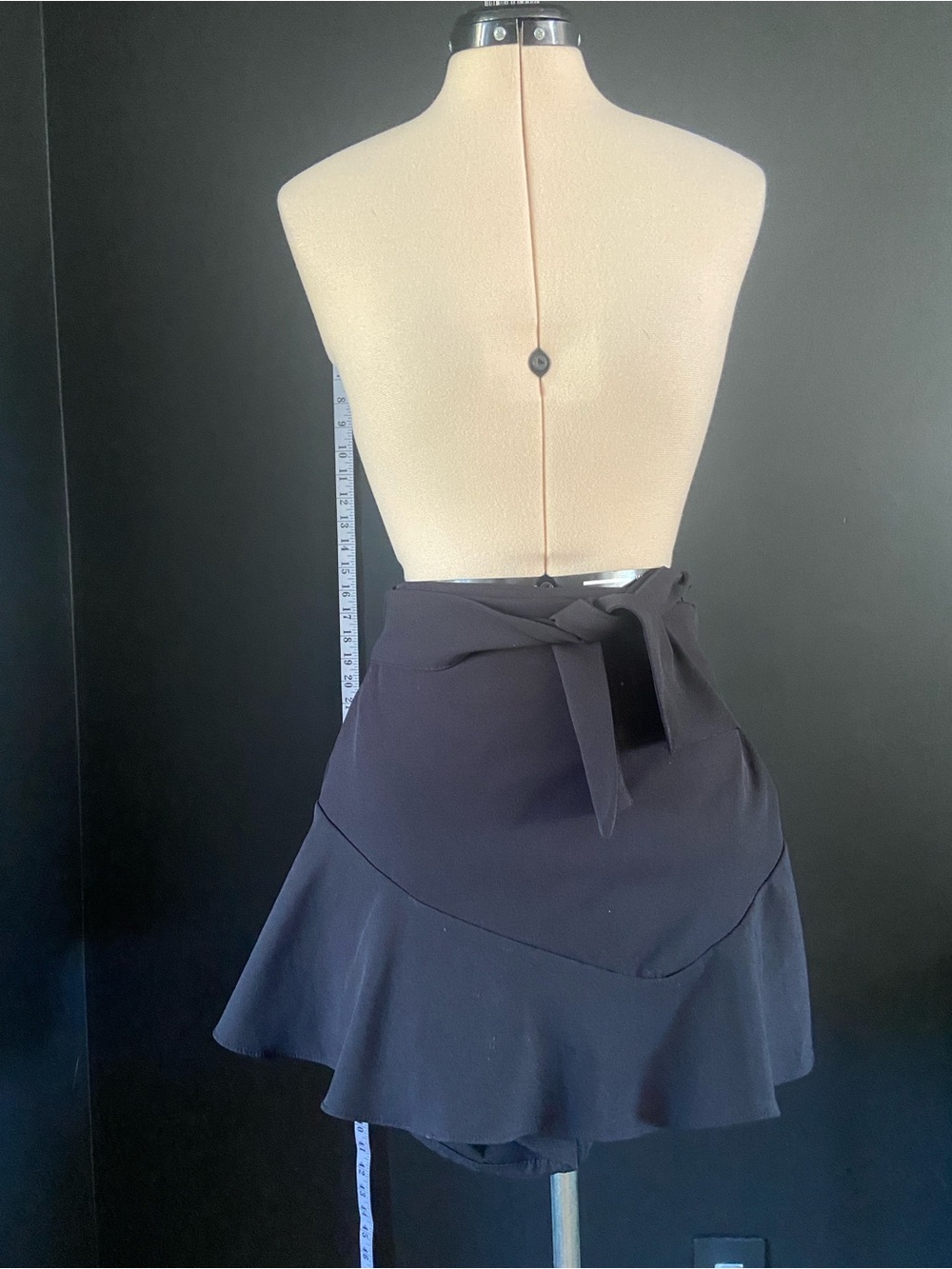 Zara Black Wrap Ruffle Skort Size M Tie Waist Mini Skirt Shorts